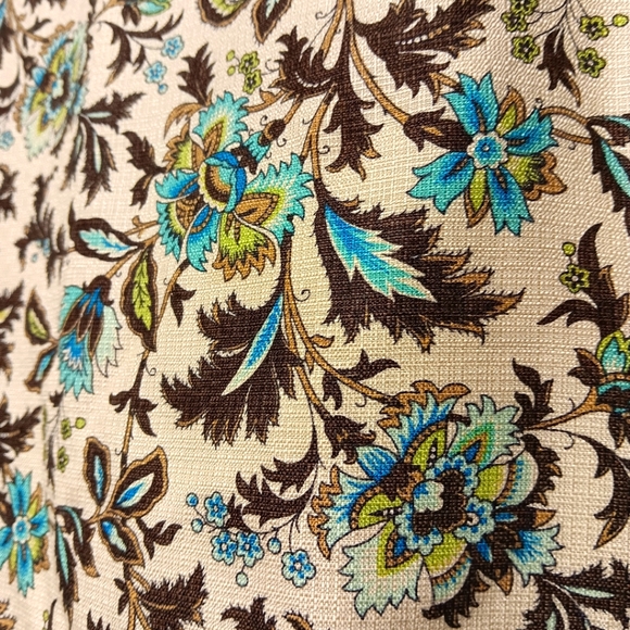 Ann Taylor LOFT, NWOT Women's Skirt, Size 6, Beige with Floral Pattern - Picture 2 of 7